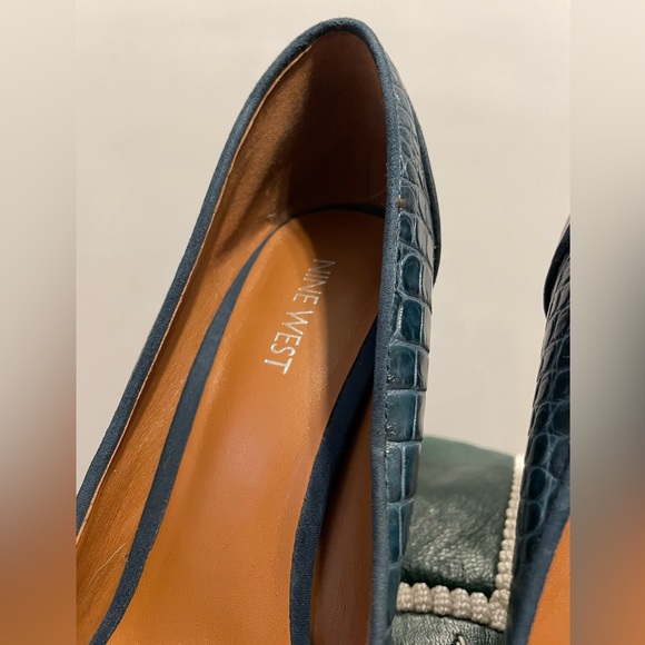 Nine West pump in blue and burgundy - Picture 4 of 4